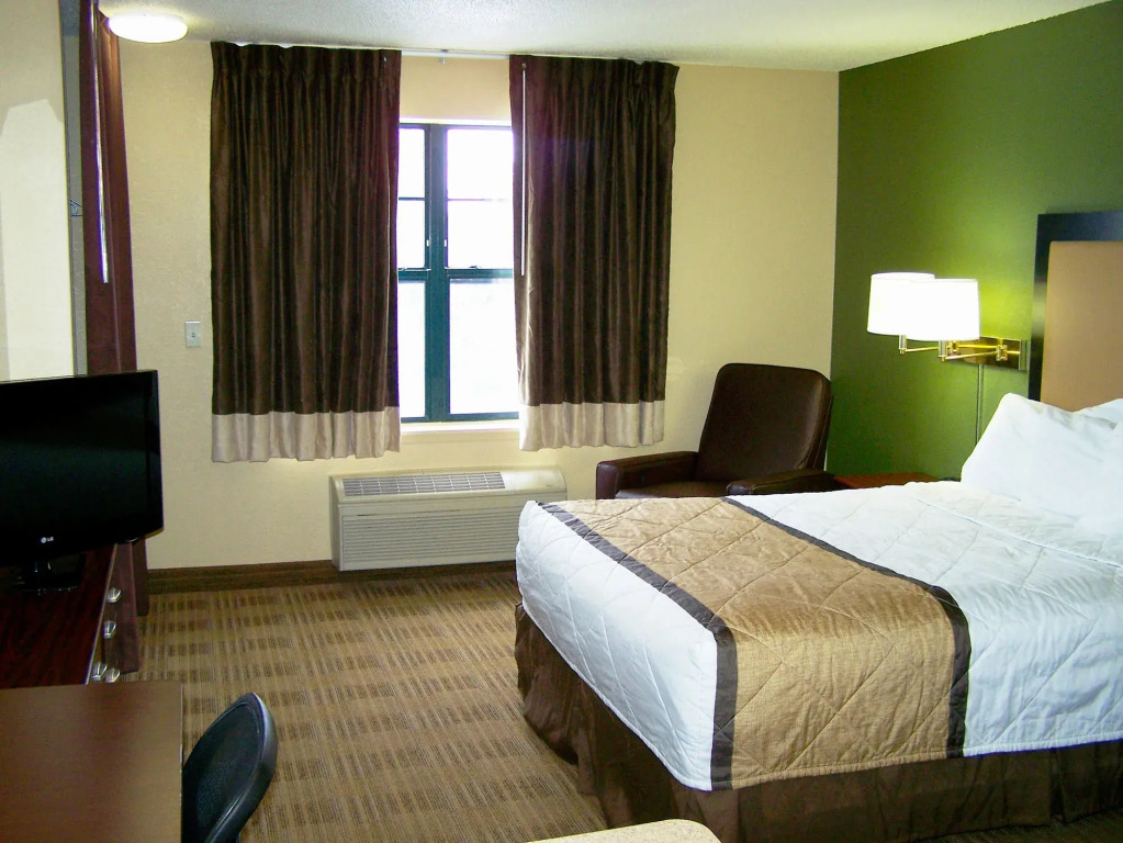 Studio 6 Extended Stay Minneapolis Airport Eagan MN