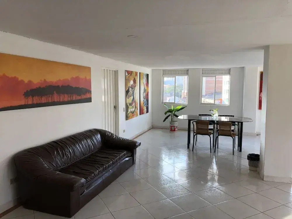 Hotel Plaza Mayor Suites