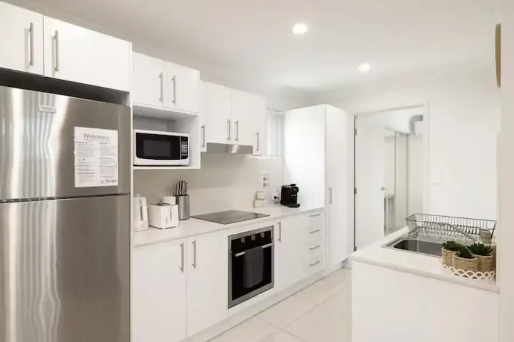 Smart Suites Self Check-in Apartments - 35 Freney