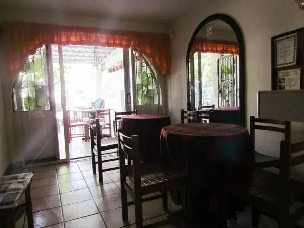 Hotel Villa Serena Flor Blanca