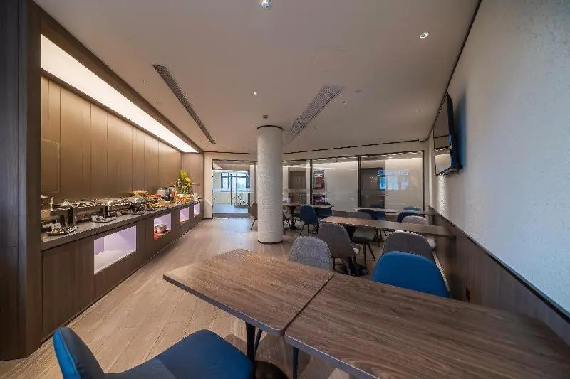 Hanting Hotel Shanghai Lujiazui Minsheng Road Metro Station