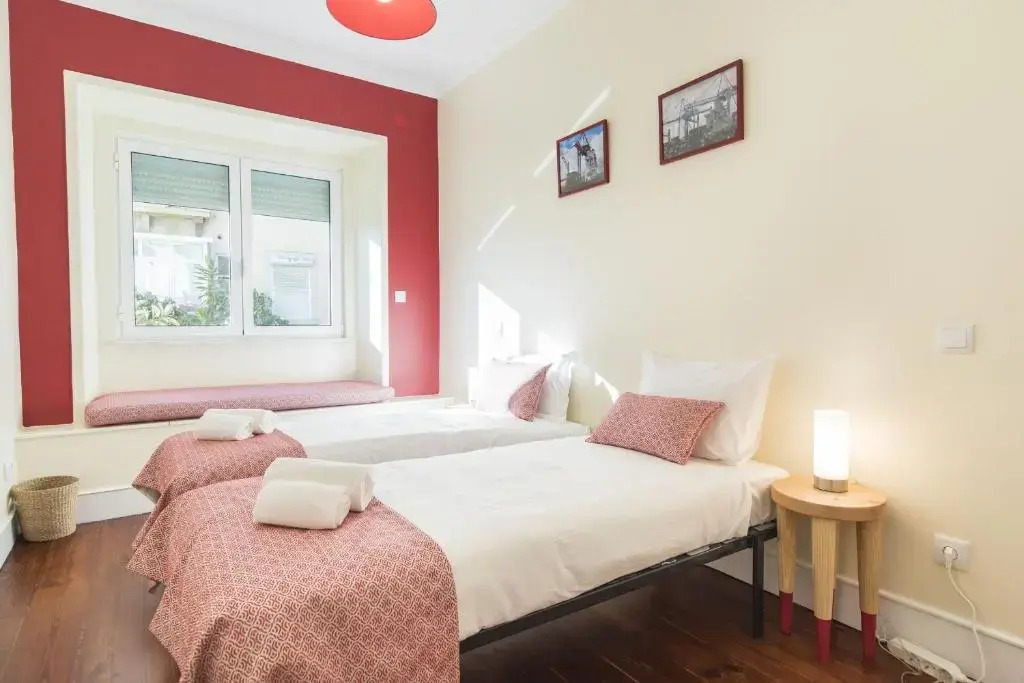 Spacious 4bdr River View