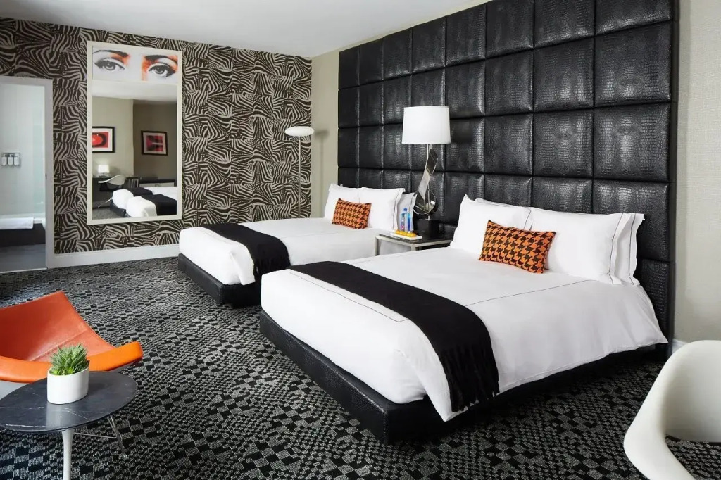 Clark Hotel