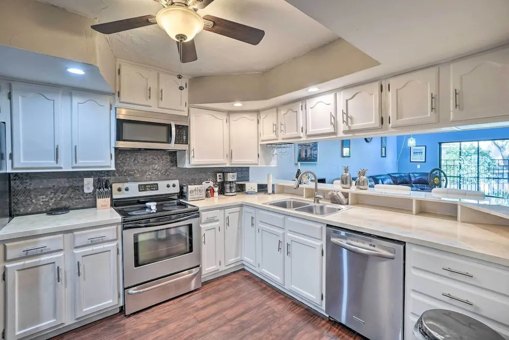 Waterside New Port Richey Condo w/ Pool Access!