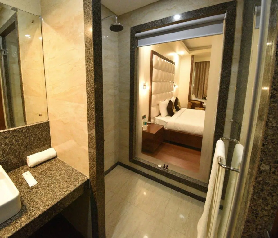 Hotel SK Grand
