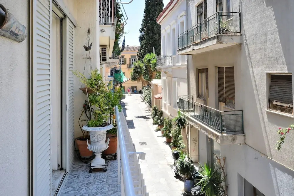 Plaka Elegant Apartment