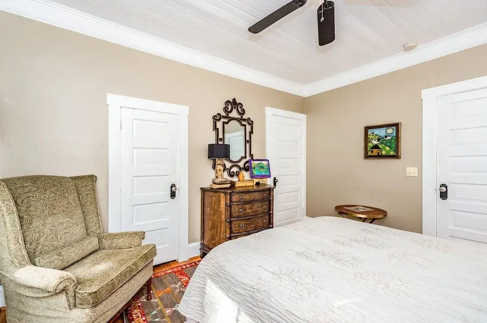 39 Maney Lane Home 3 Bedrooms 1 Bathroom Home