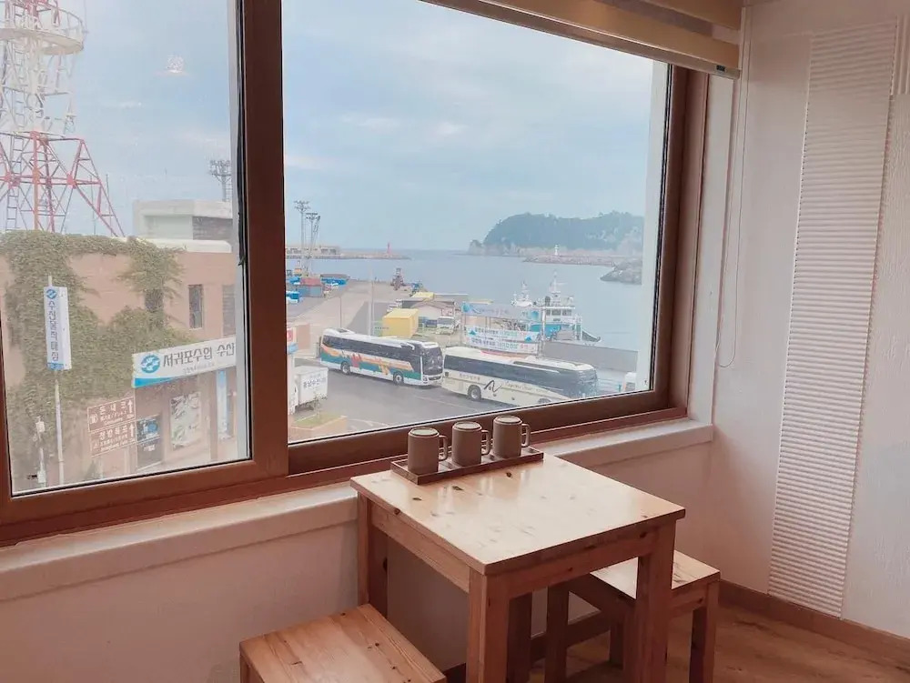 Jeju Kimjipsa Pension