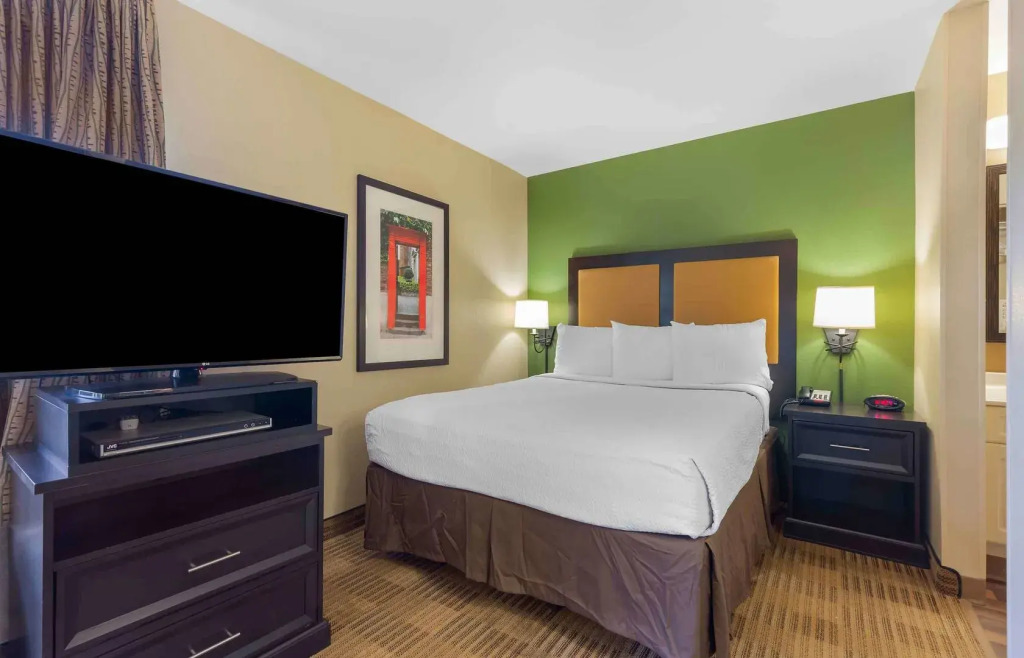 MainStay Suites Washington Dulles Airport