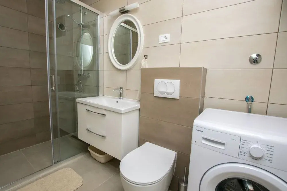 Apartment Seafront Tambaca