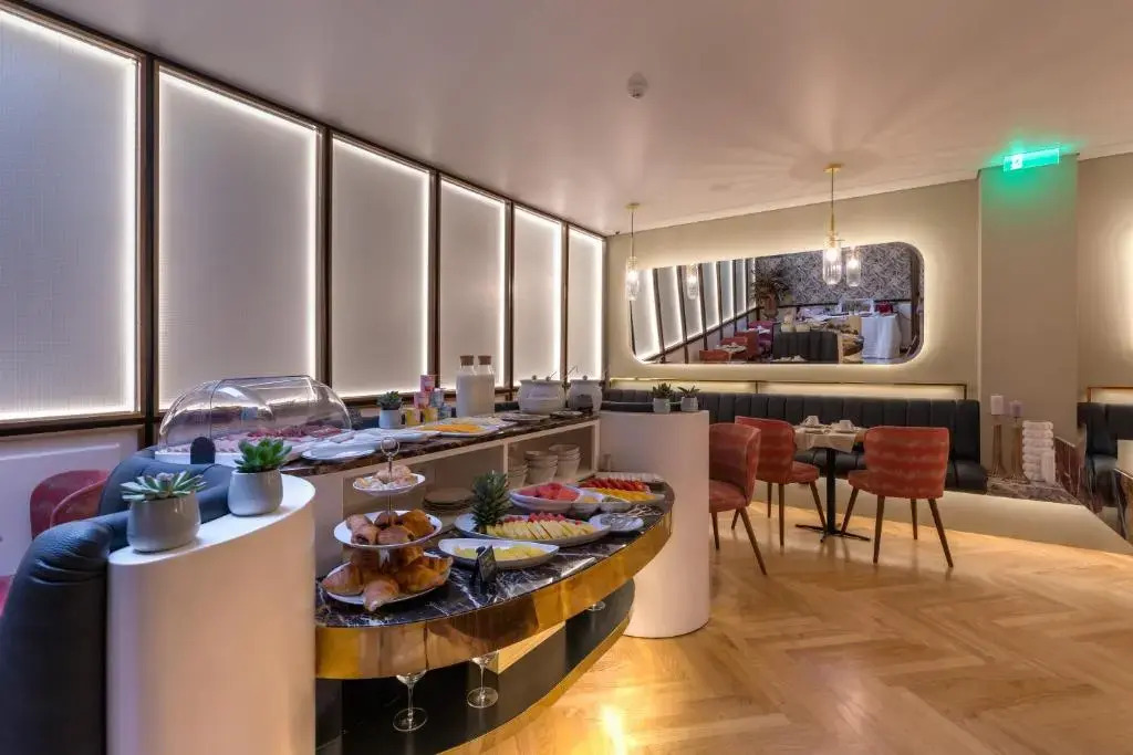 The Convo Porto Hotel & Suites