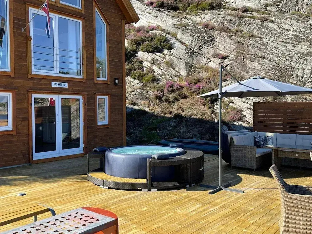 6 person holiday home in Urangsvåg-By Traum