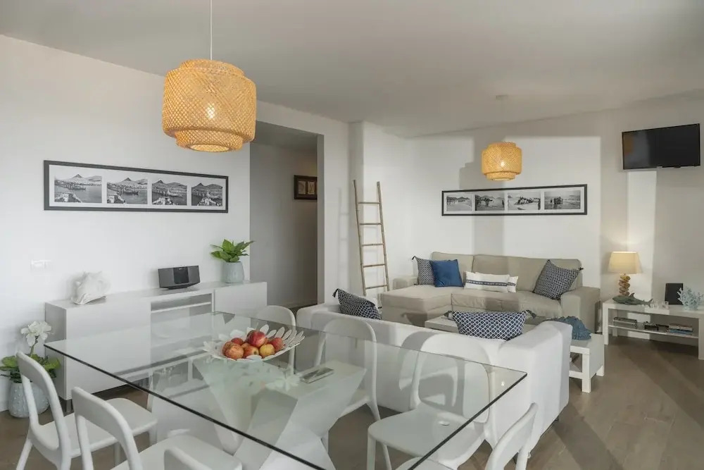 Casa da Maresia by an island apart