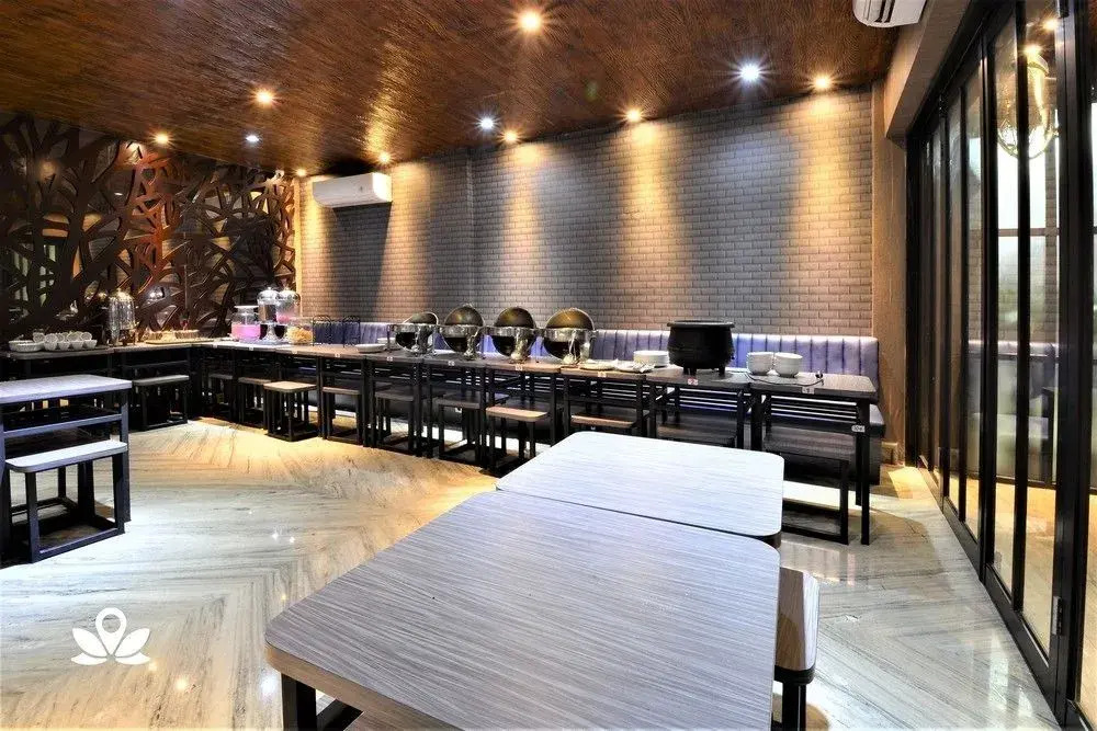 ZEN Rooms Duta Merlin