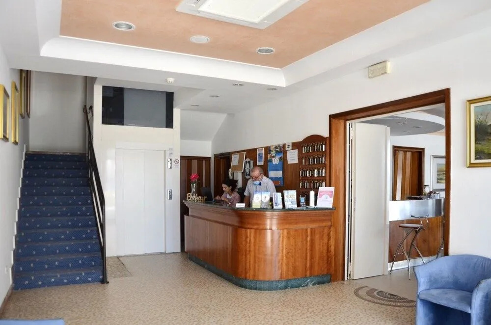 What Else Hotel