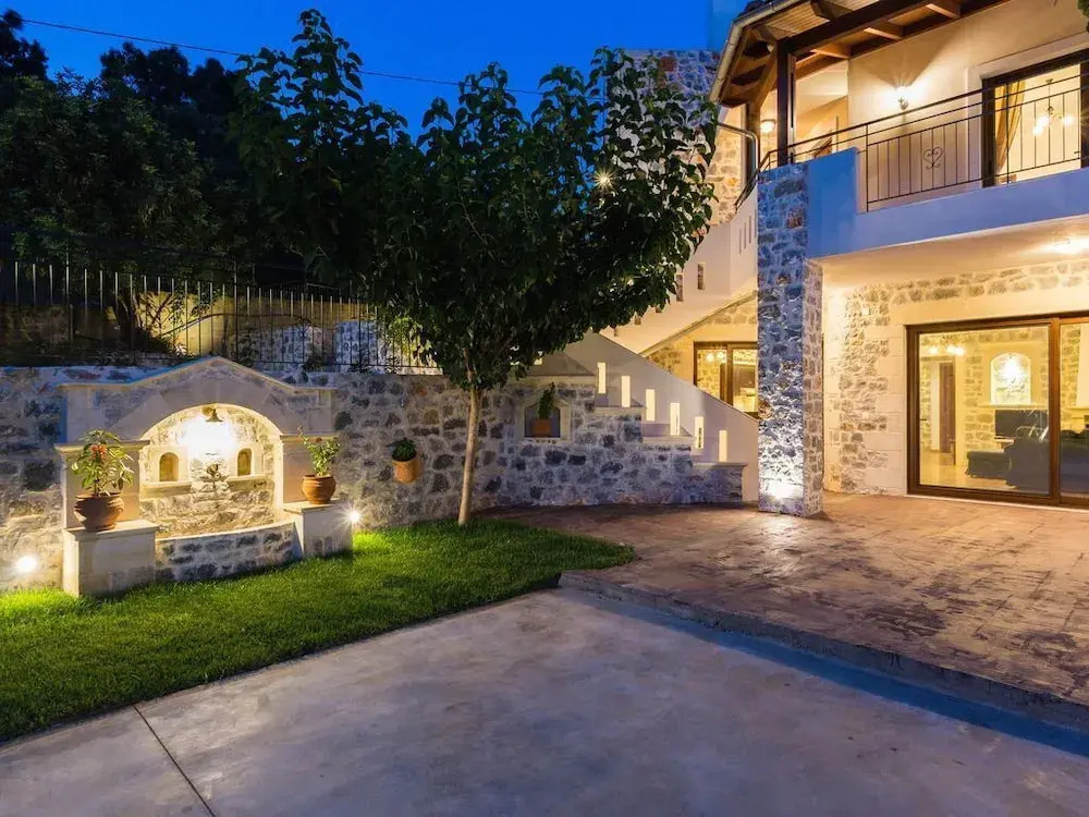 Villa Asigonia with Heated Pool & Whirlpool