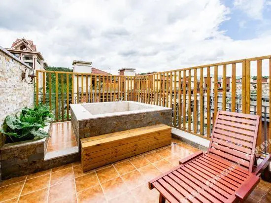 Rising Hot Spring Resort Kunming