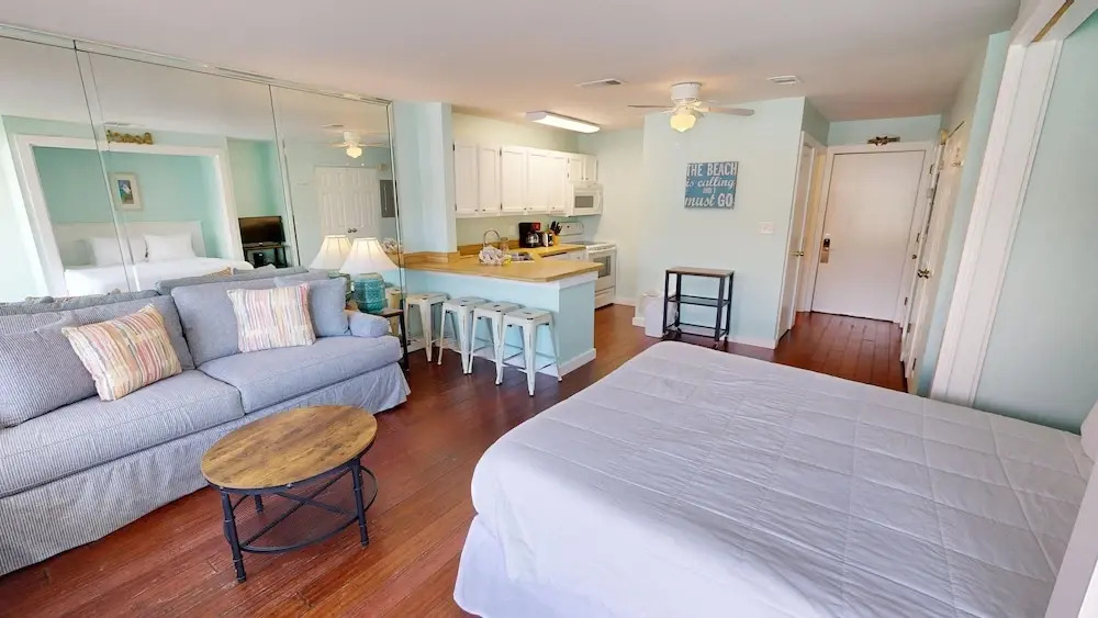 Sandpiper Cove 8113 Studio Bedroom Condo by RedAwning
