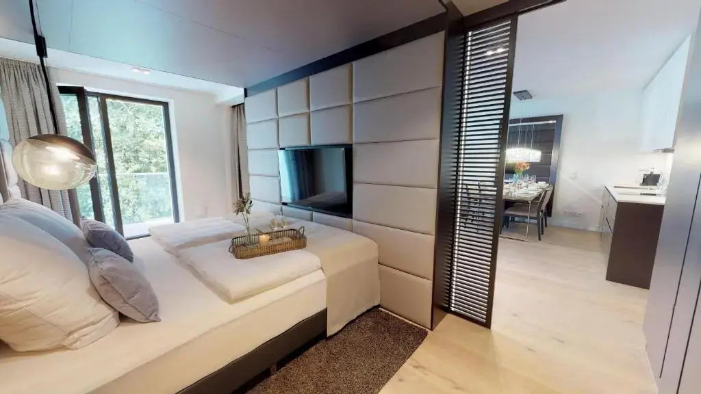 White Pearl Apartment 2.12