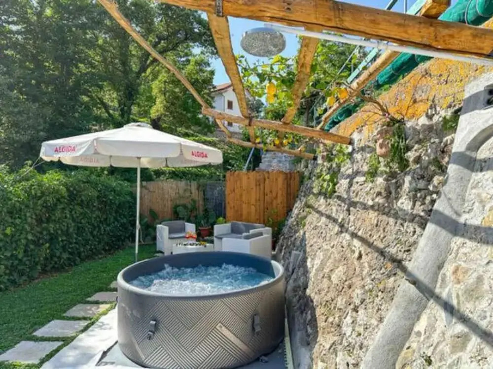 VILLA DEL MORO