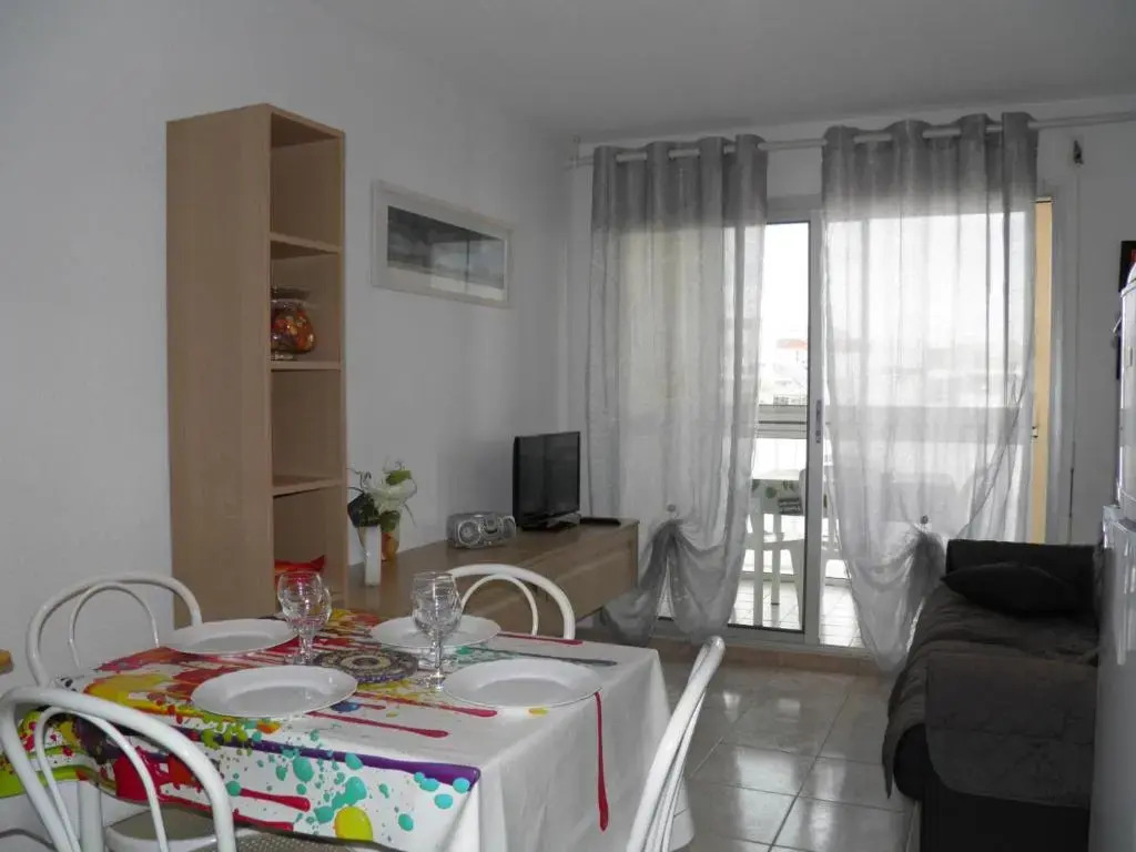 Appartement Sète, 2 pièces, 4 personnes - FR-1-338-302