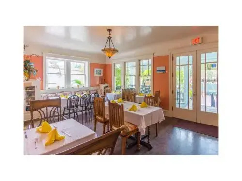 Palm Beach Hibiscus Bed & Breakfast