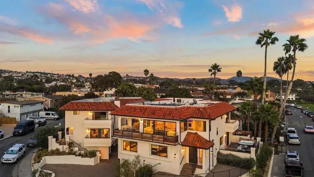 Rooftop w/ Hot Tub, Ocean Views 259 Trailhead Trestles 1 by Avantstay