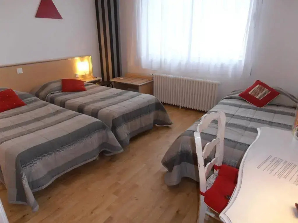 Le Crystal Hotel