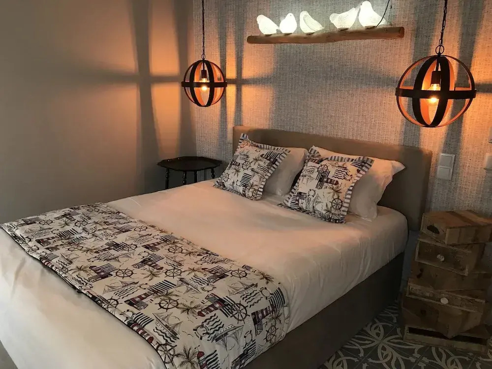 Royal Beach Hostel
