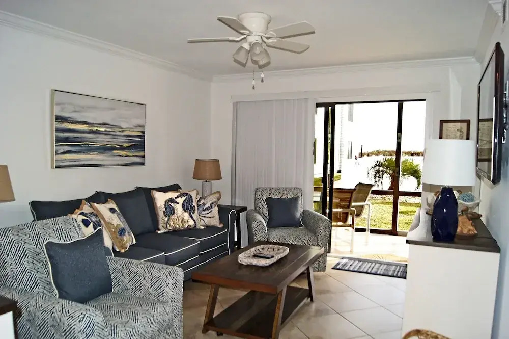 Sea Cloisters 104e 2 Bedroom Condo by RedAwning