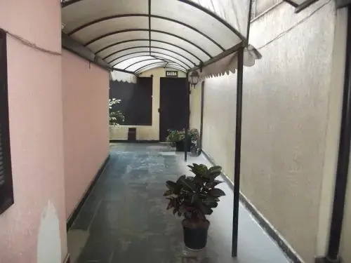 OYO Speciali Hotel