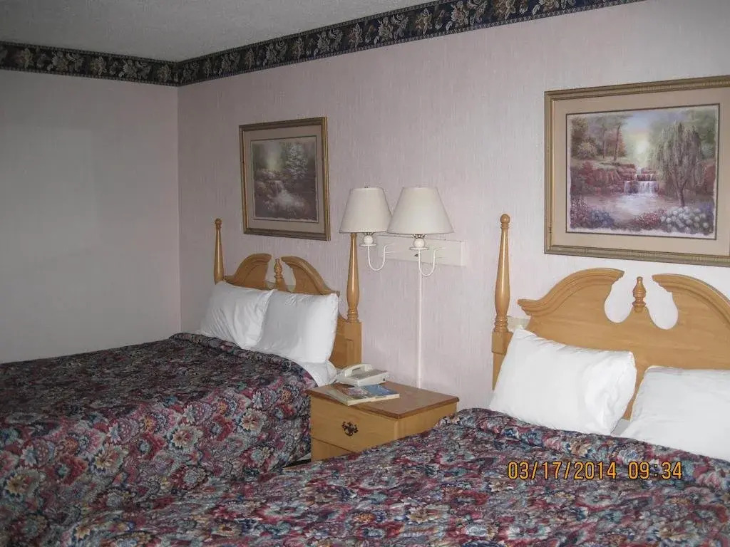 Elk Inn Motel I-77,Exit 85