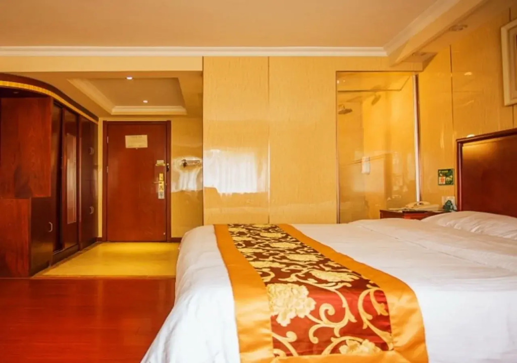 GreenTree Inn Shanghai Gongfu New Village Subway Station Express Hotel