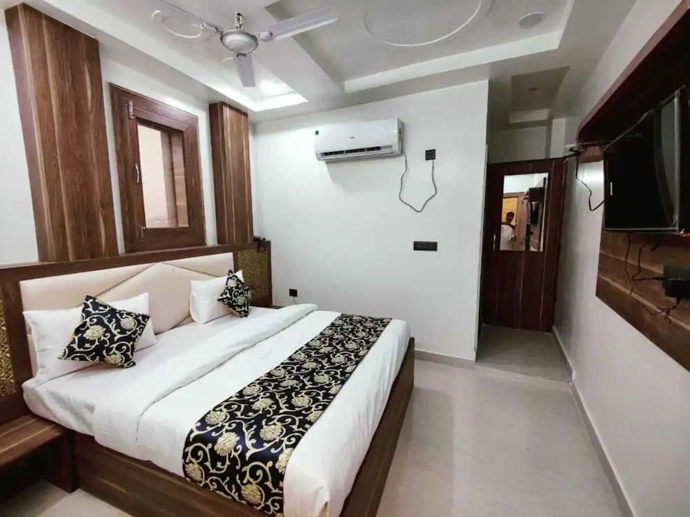 Hotel Royal Vrindavan