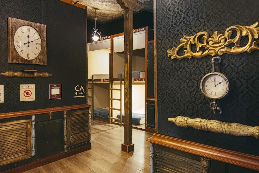 The Clock Hostel & Suites