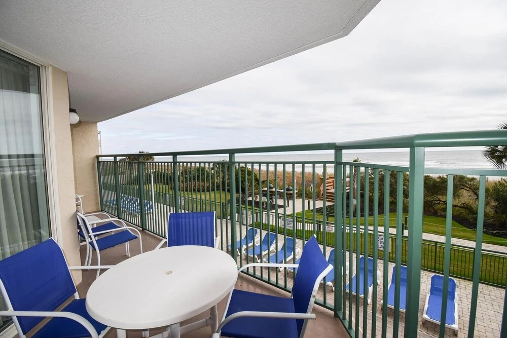 Windy Hill Dunes 105 3 Bedroom Condo by RedAwning, North Myrtle Beach