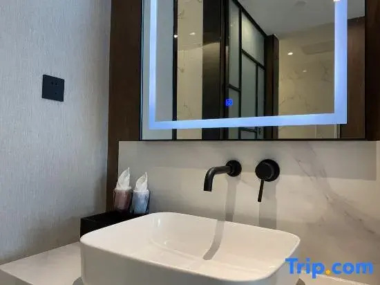 UFUN Light Hotel (Yulin International Convention and Exhibition Center Yuntian Cultural City)