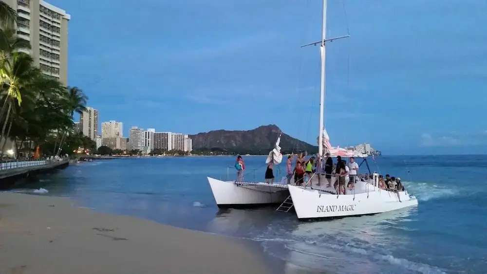 Diamond Head Beach Hotel 805