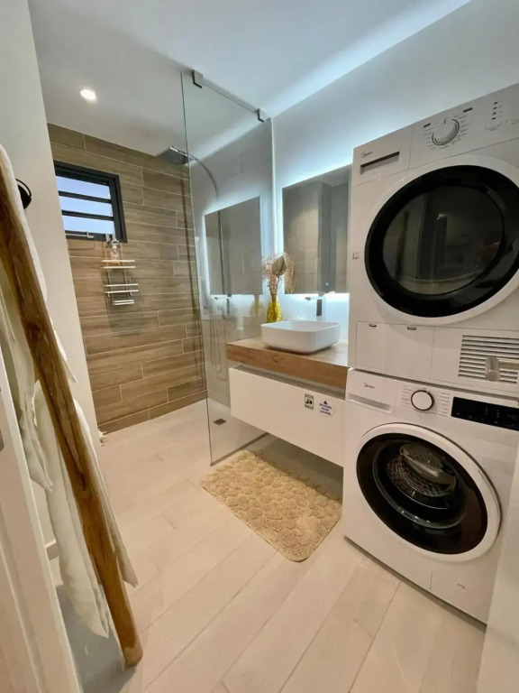 Mititai condo sea view & pool the quiet place near the airport