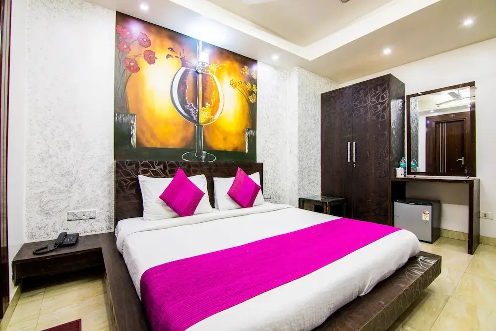 OYO 14385 Golden petal rooms