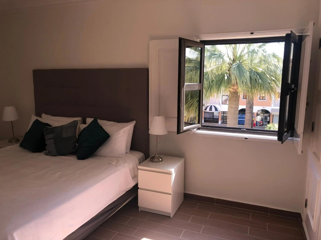 Vilamoura 2 bed new apartment