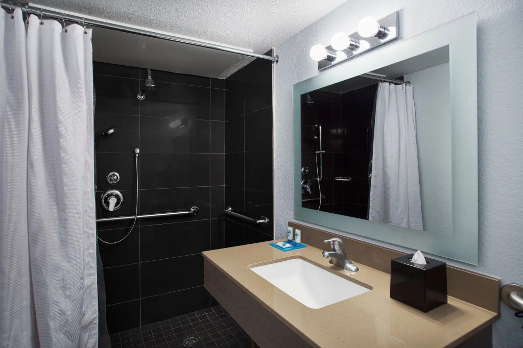 HYATT house Austin/Arboretum