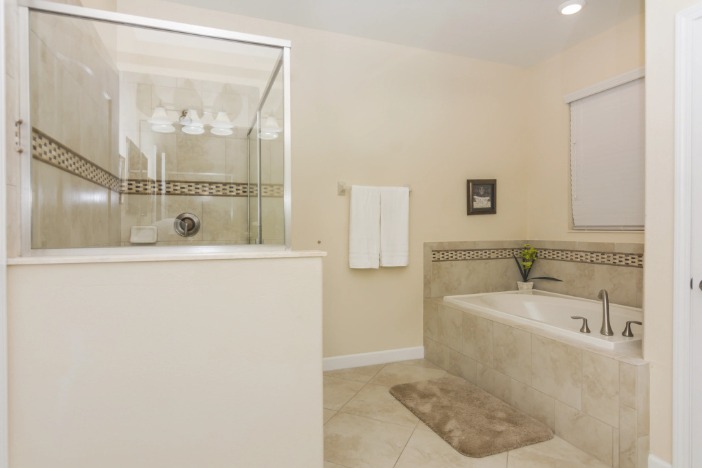 Deluxe 7Bd with Pool Close to Disney   CG 1406