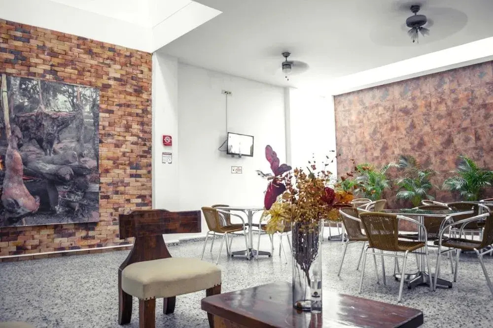 Hotel El Flor Amarillo