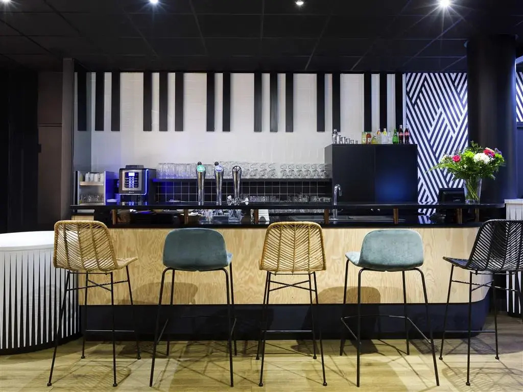ibis Styles Massy Opéra