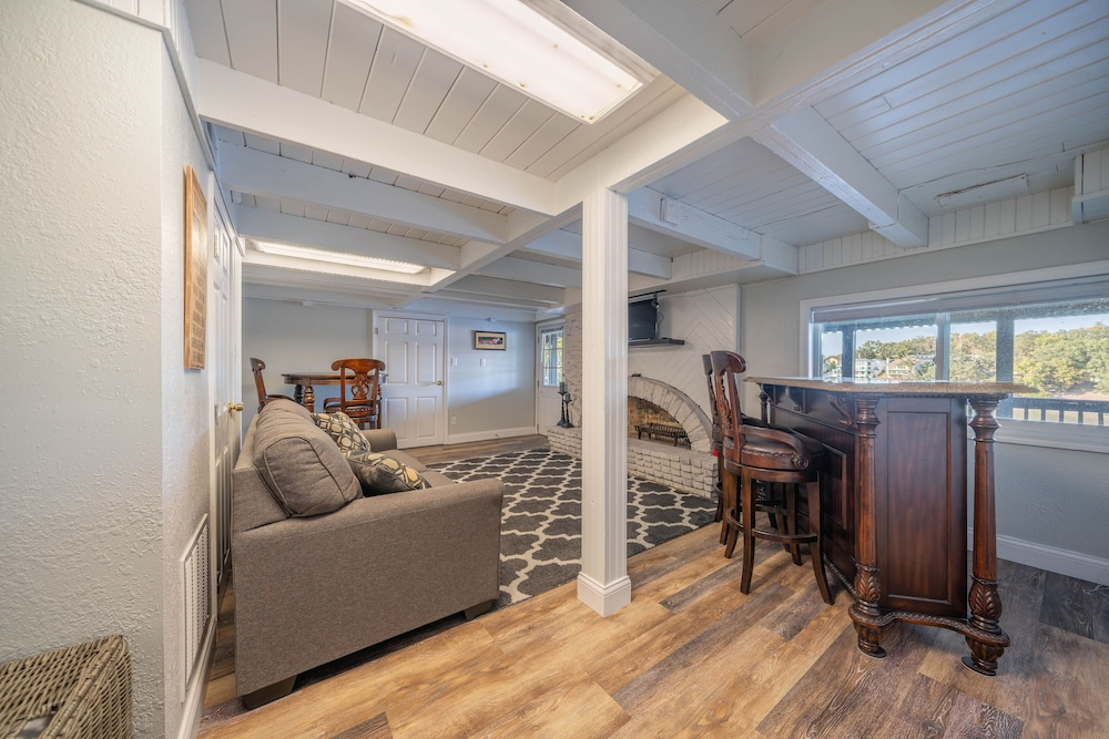 Lakefront Luxury With Boat Slip, Decks & Kayaks at 17mm