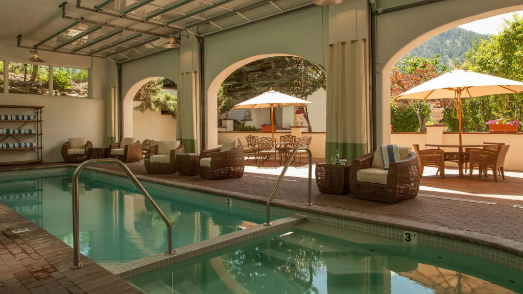 Knob Hill Inn
