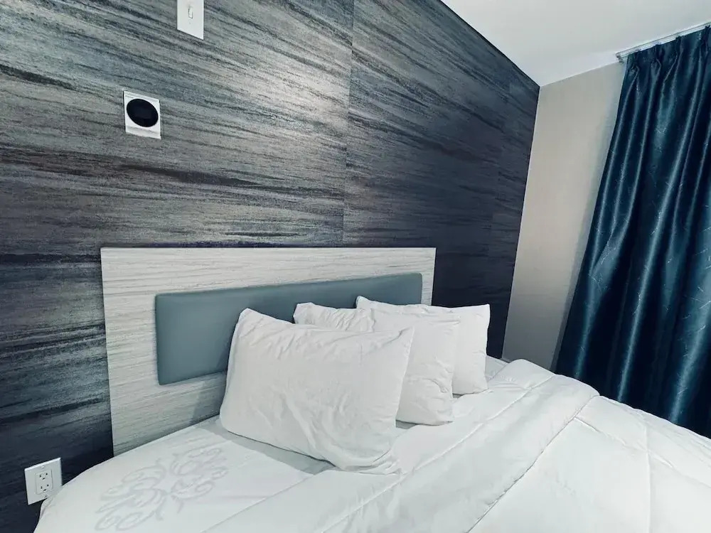 Rose Hotel Bronx