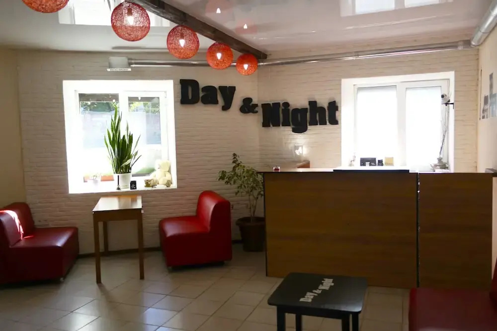 DAY & NIGHT