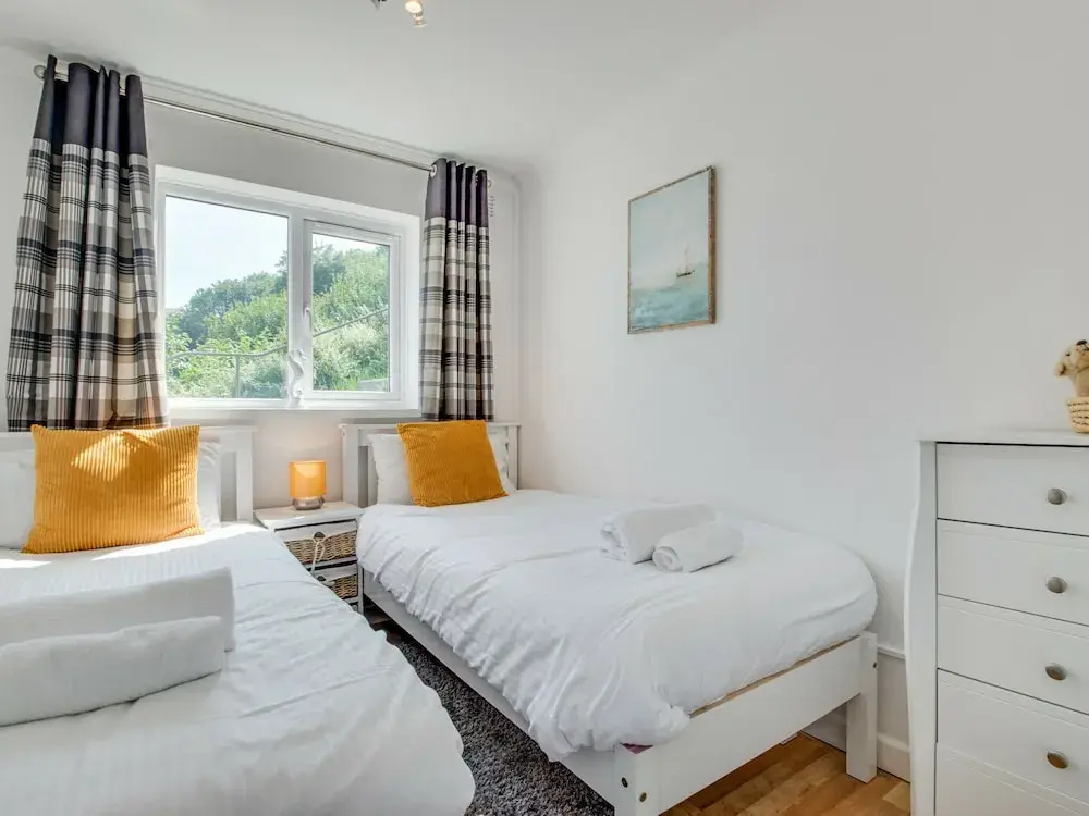 Stylish Villa in Millendreath near Sea
